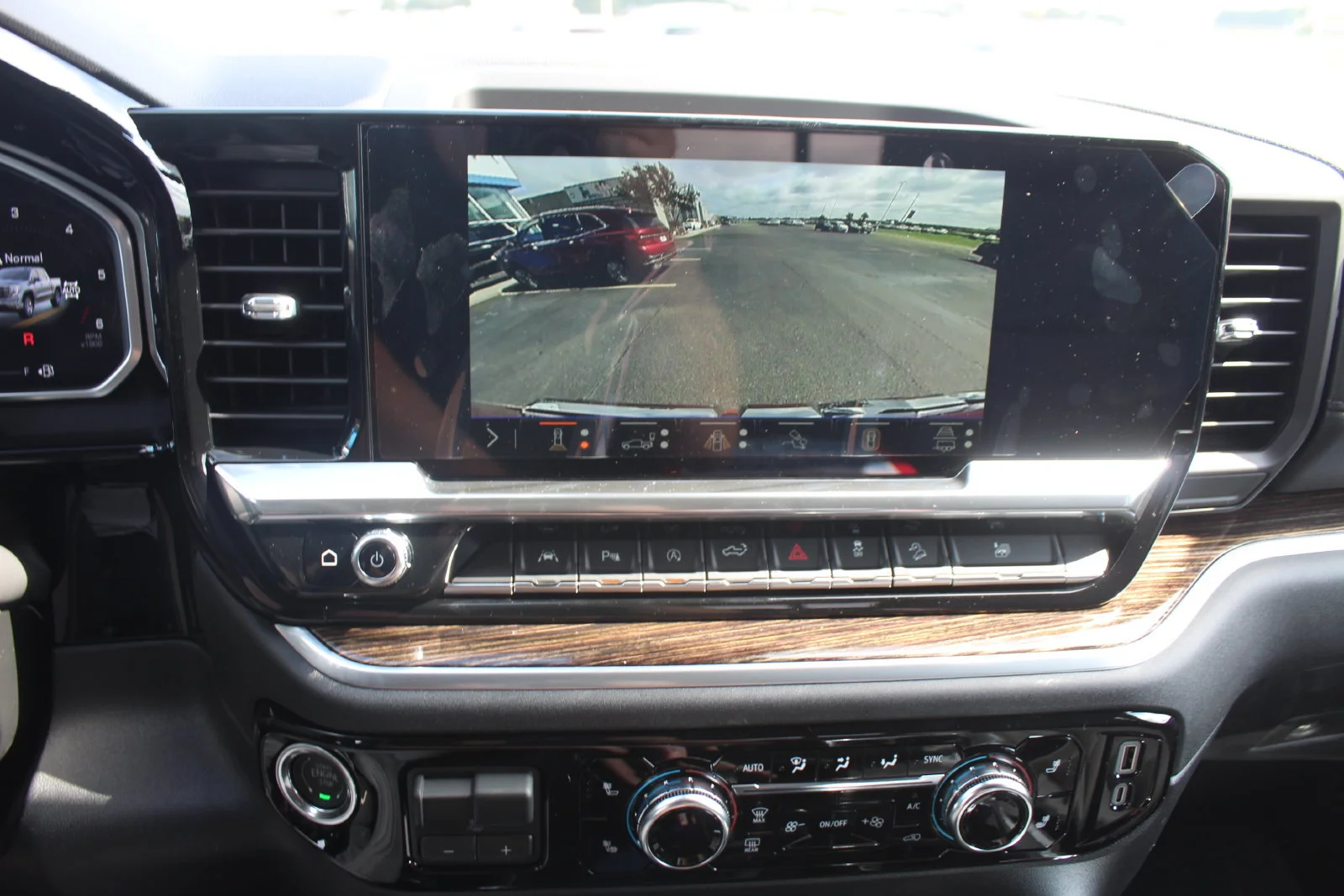 2026 GMC Sierra 1500 Elevation - Photo 14
