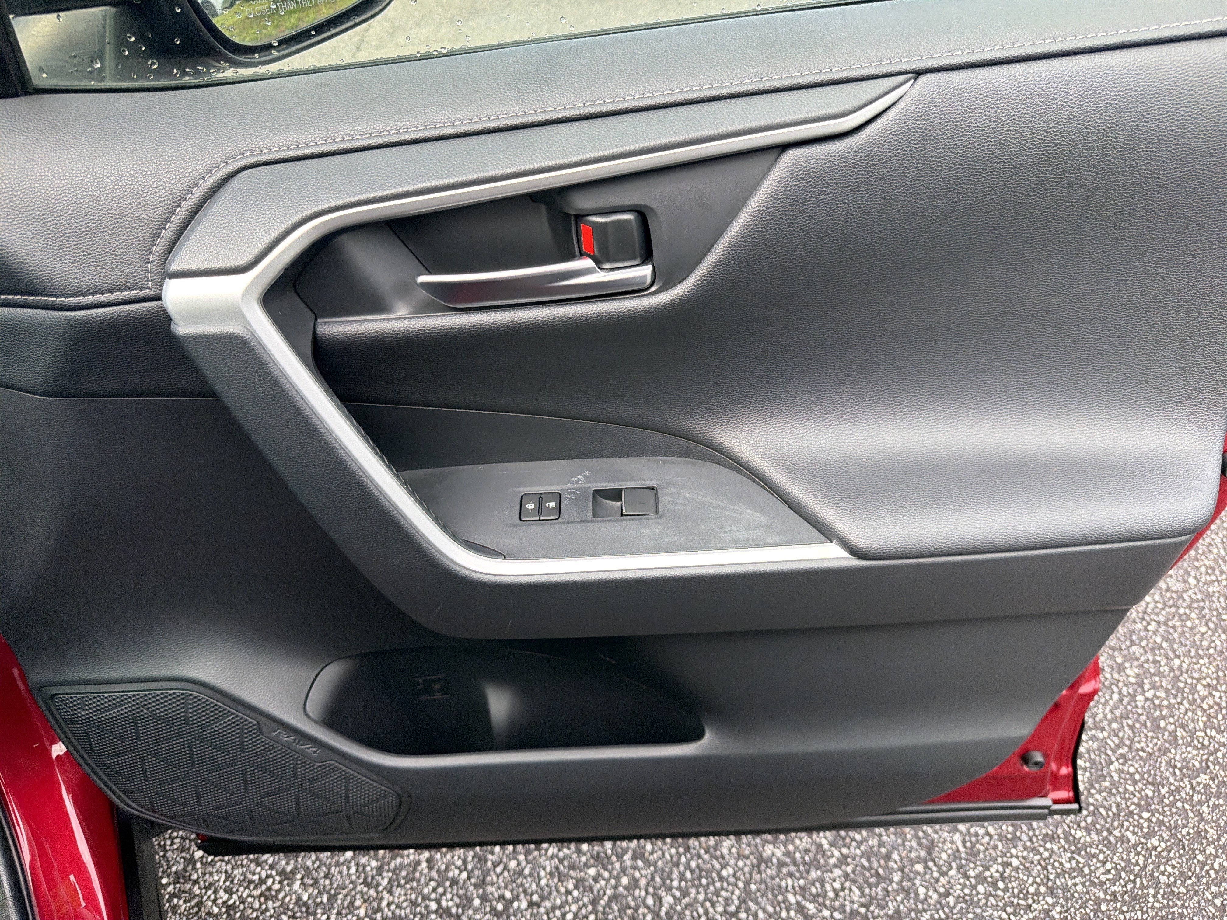 Used 2019 Pearl Toyota Limited image 25