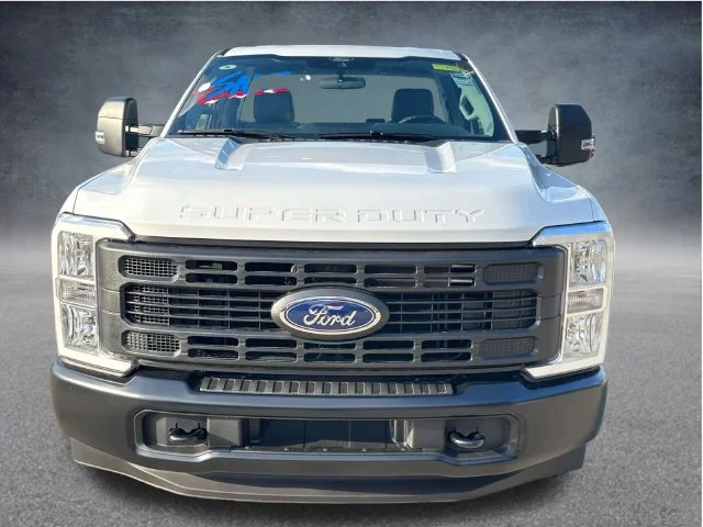 New 2026 Oxford White Ford F-350® XL image 2