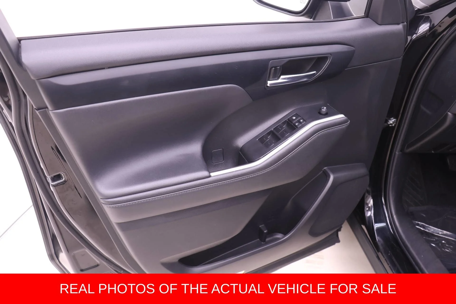 Used 2022 Black Toyota XSE image 8