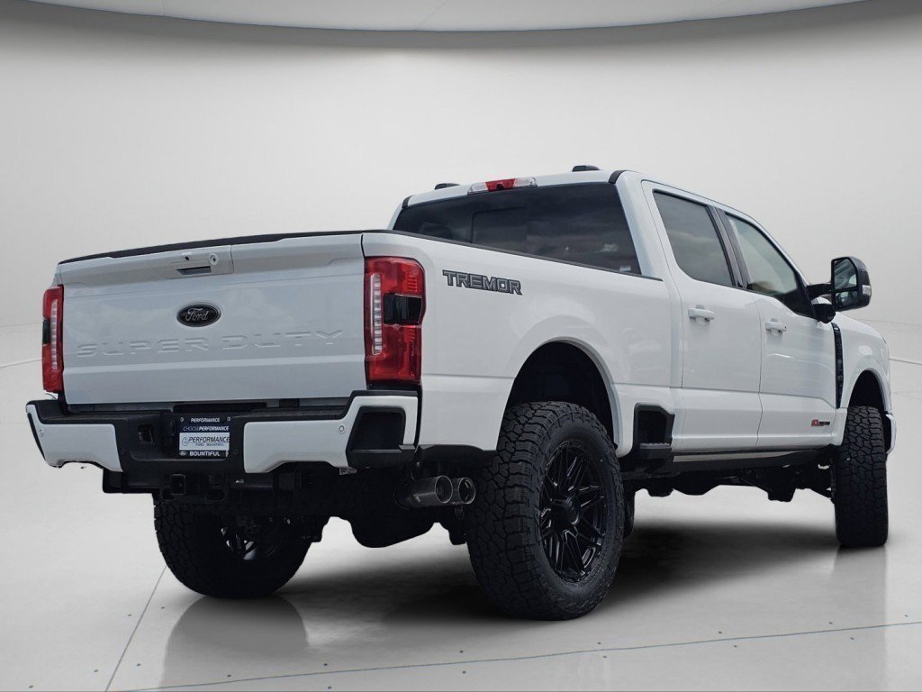 New 2026 Oxford White Ford LARIAT image 28