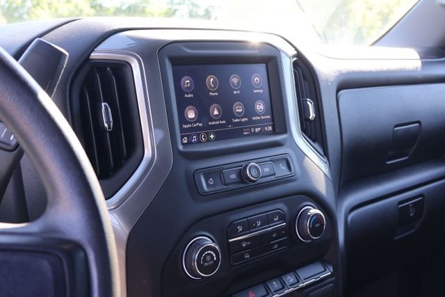 Used 2025 White Chevrolet Custom image 8