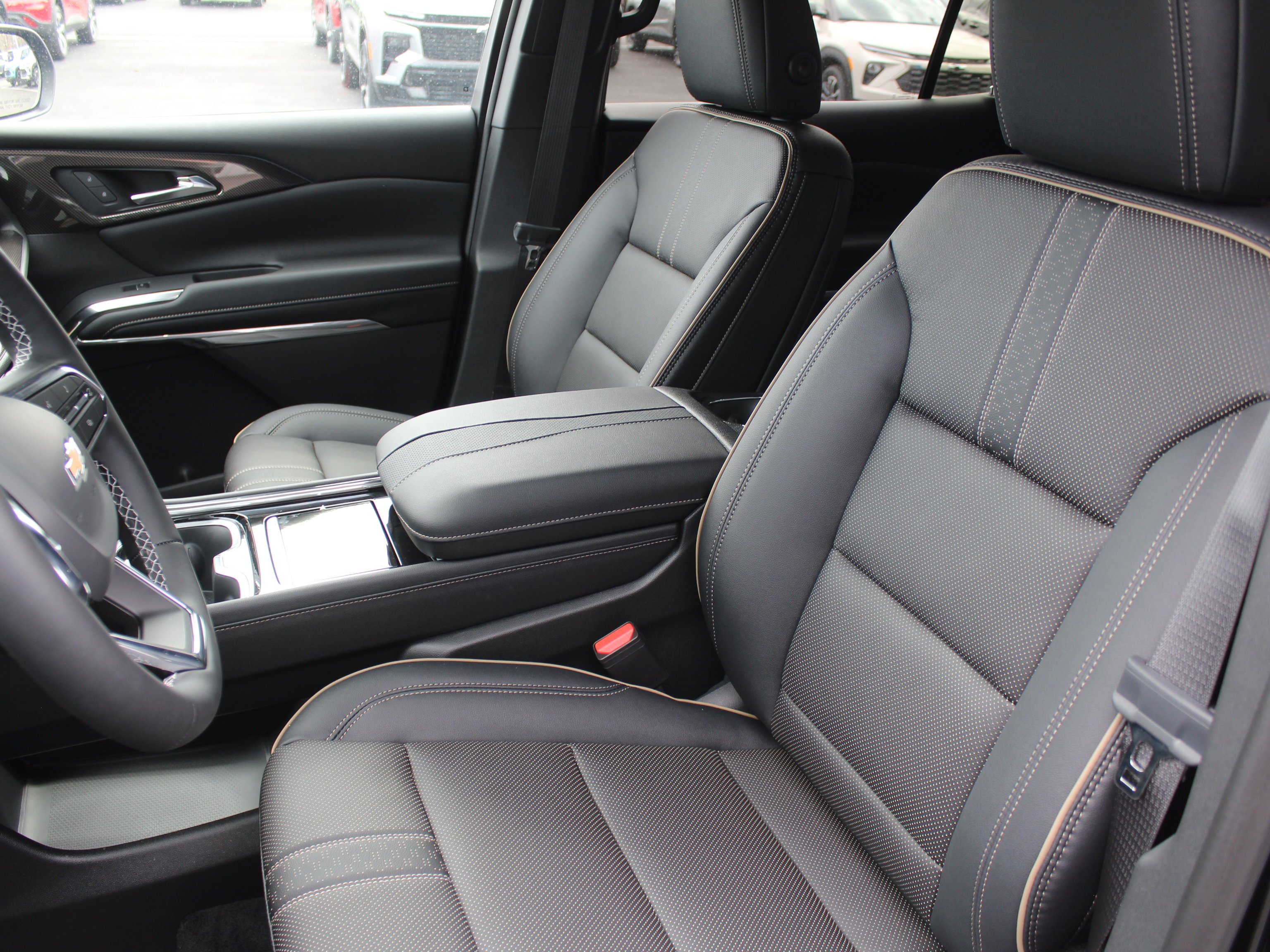 2026 Chevrolet Traverse High Country - Photo 9