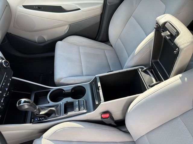 Used 2018 Black Hyundai Value image 22