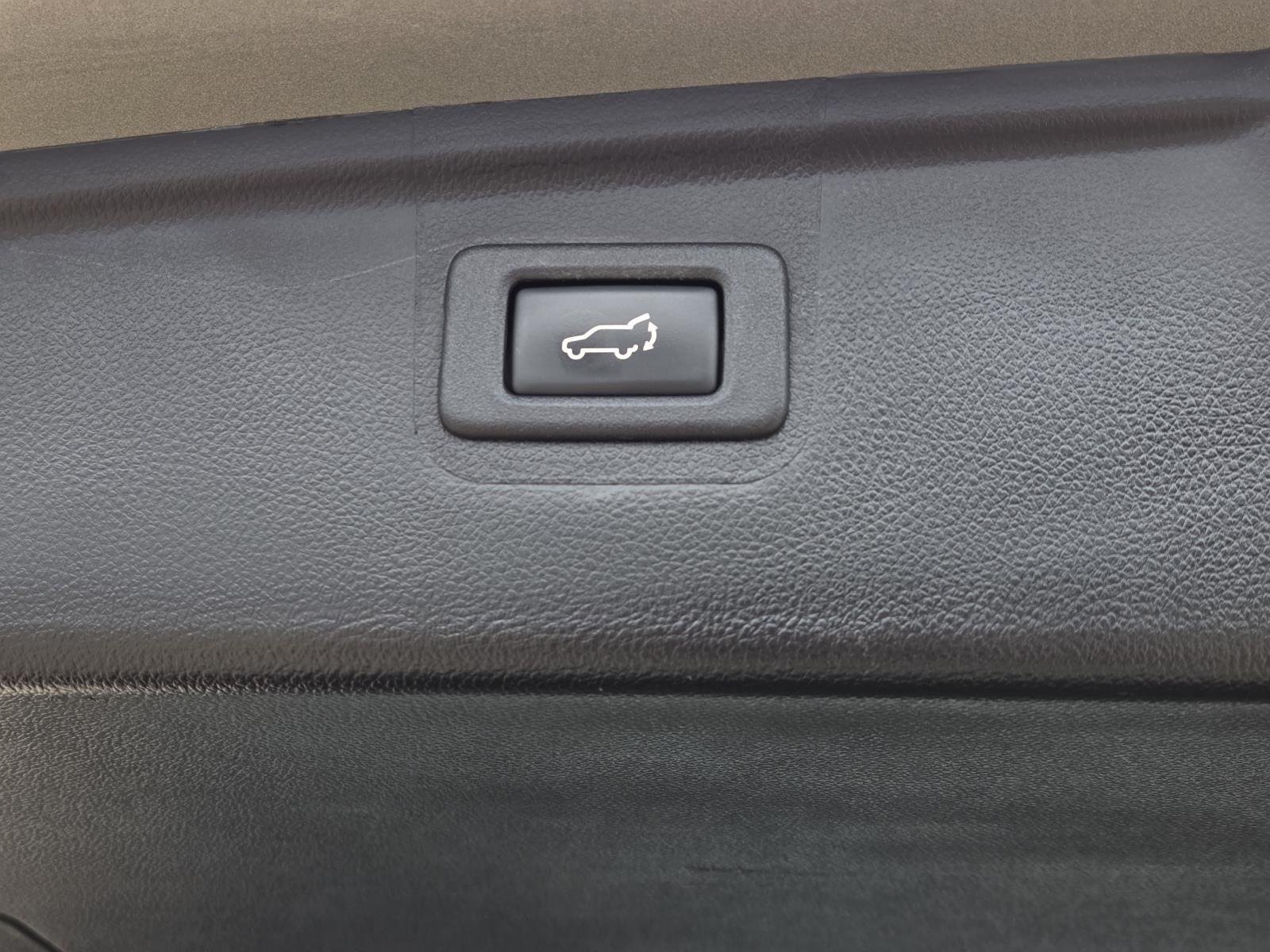 Used 2019 Wilderness Green Metallic Subaru Limited image 13