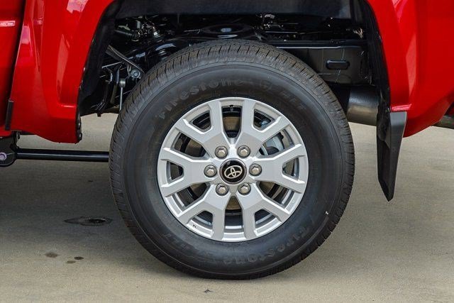 2026 Toyota Tacoma SR5 - Photo 11