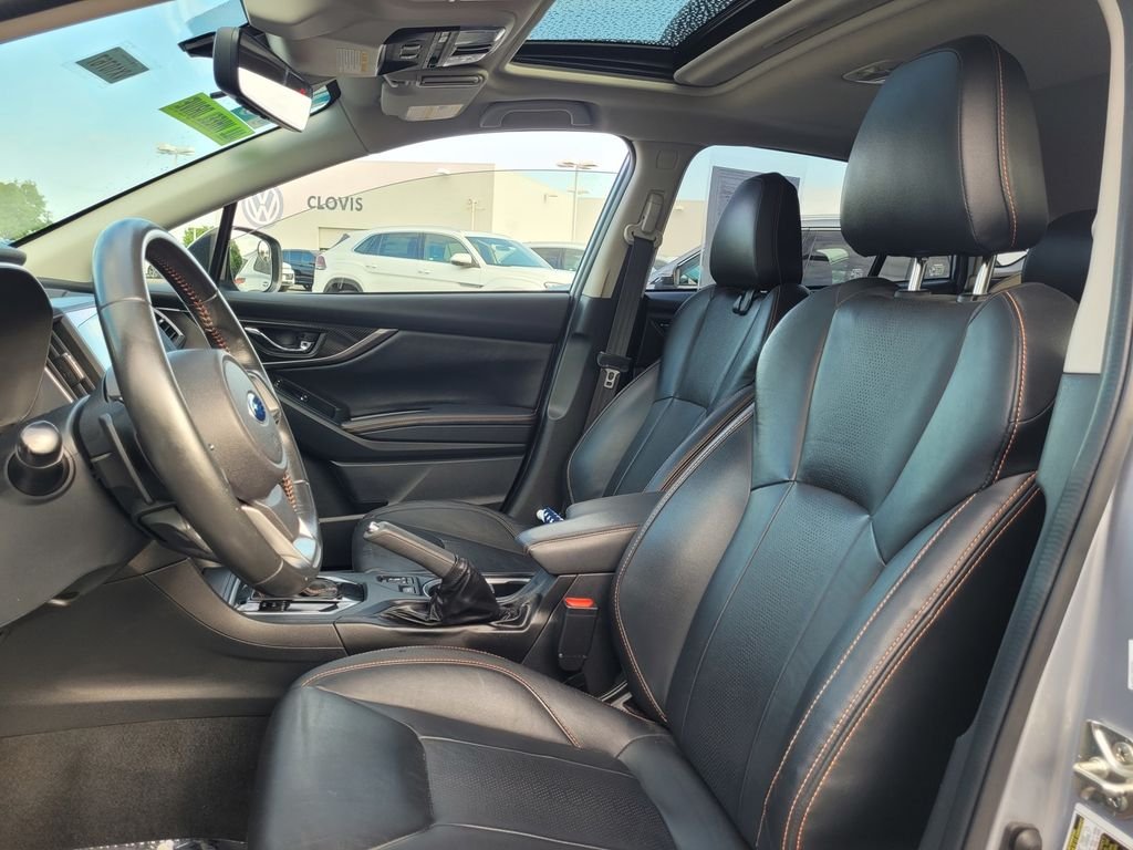 Used 2018 Silver Subaru 2.0i Limited image 12