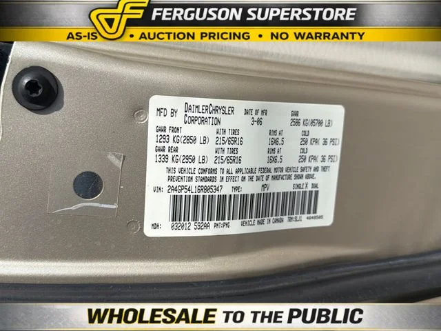 Used 2006 Gold Chrysler Touring image 30