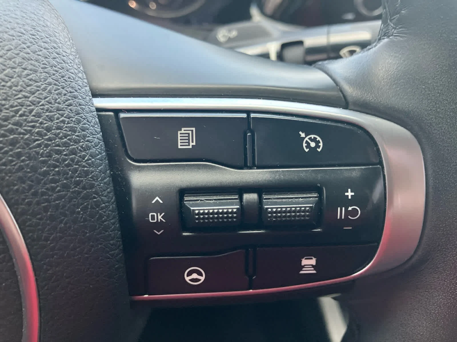 Used 2021 Wolf Gray Kia GT-Line image 18