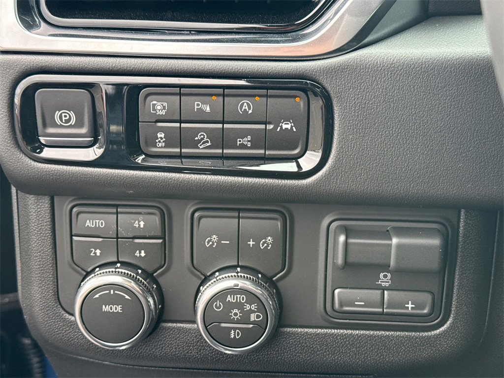 2026 GMC YUKON XL - Image 18