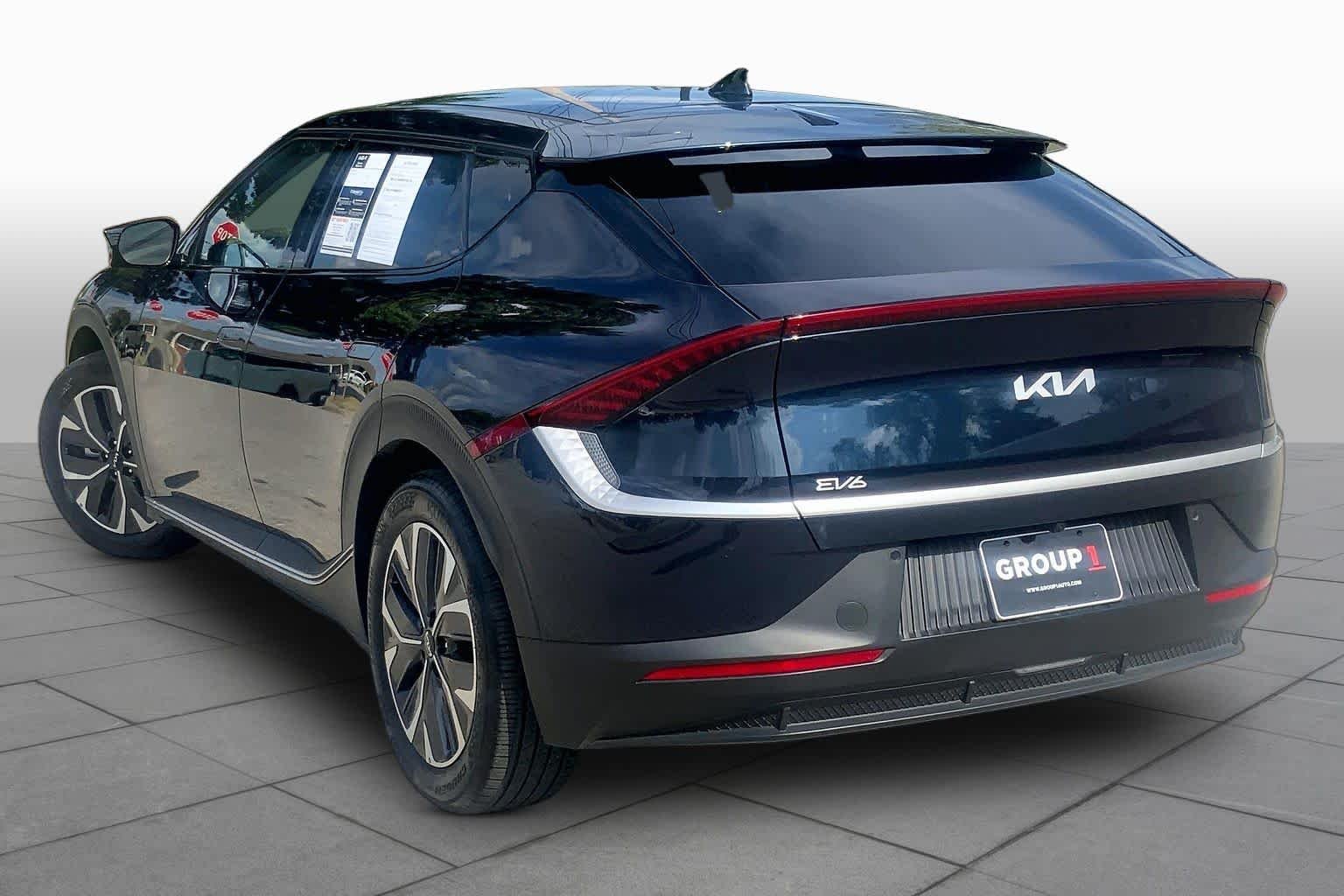 Certified Used 2024 Gravity Blue Kia Light Long Range image 10
