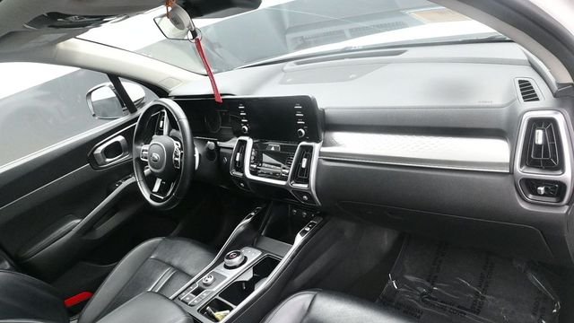 Used 2021 White Kia EX image 12