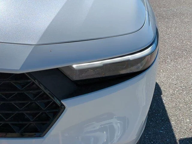New 2026 Platinum White Pearl Honda LX image 9