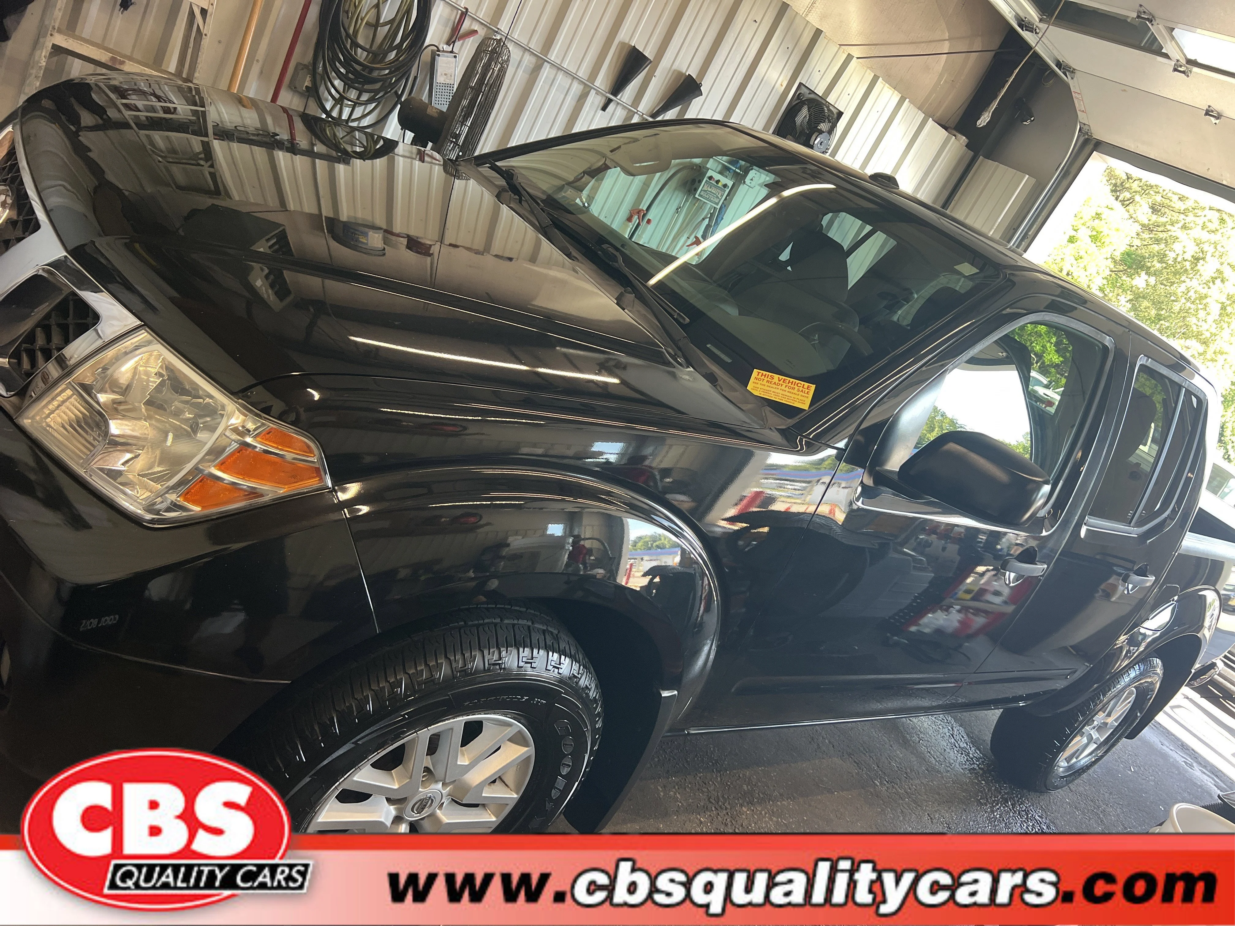 2017 Nissan Frontier 4.0 SV Crew Cab 4X4 AT SWB's photo