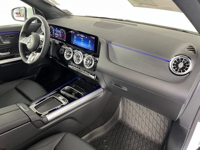 New 2026 Polar White Mercedes-Benz GLA 250 image 85