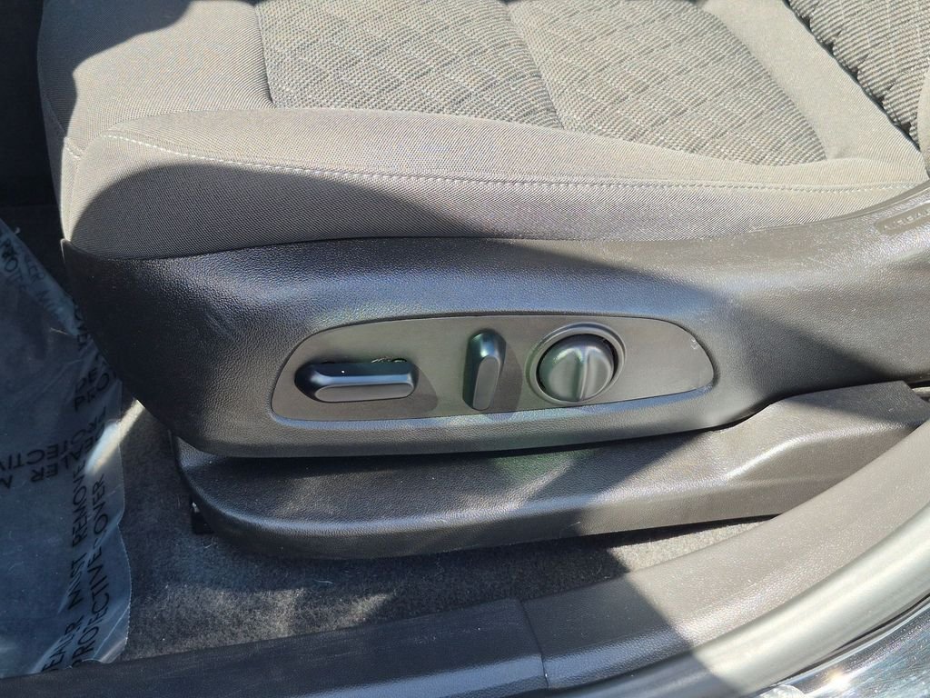 Used 2021 Black Chevrolet LT image 13
