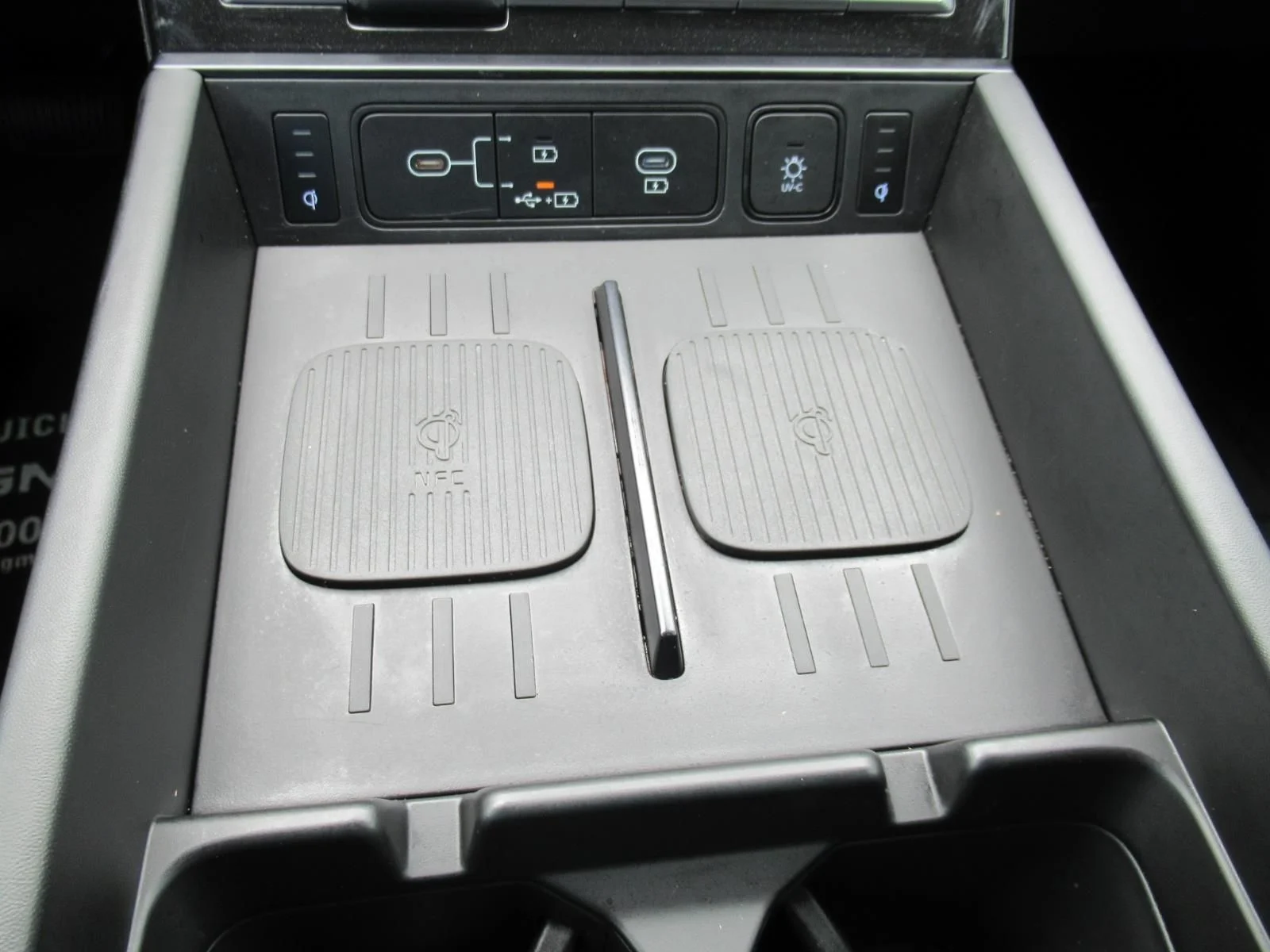 Used 2024 Black Hyundai Calligraphy image 27
