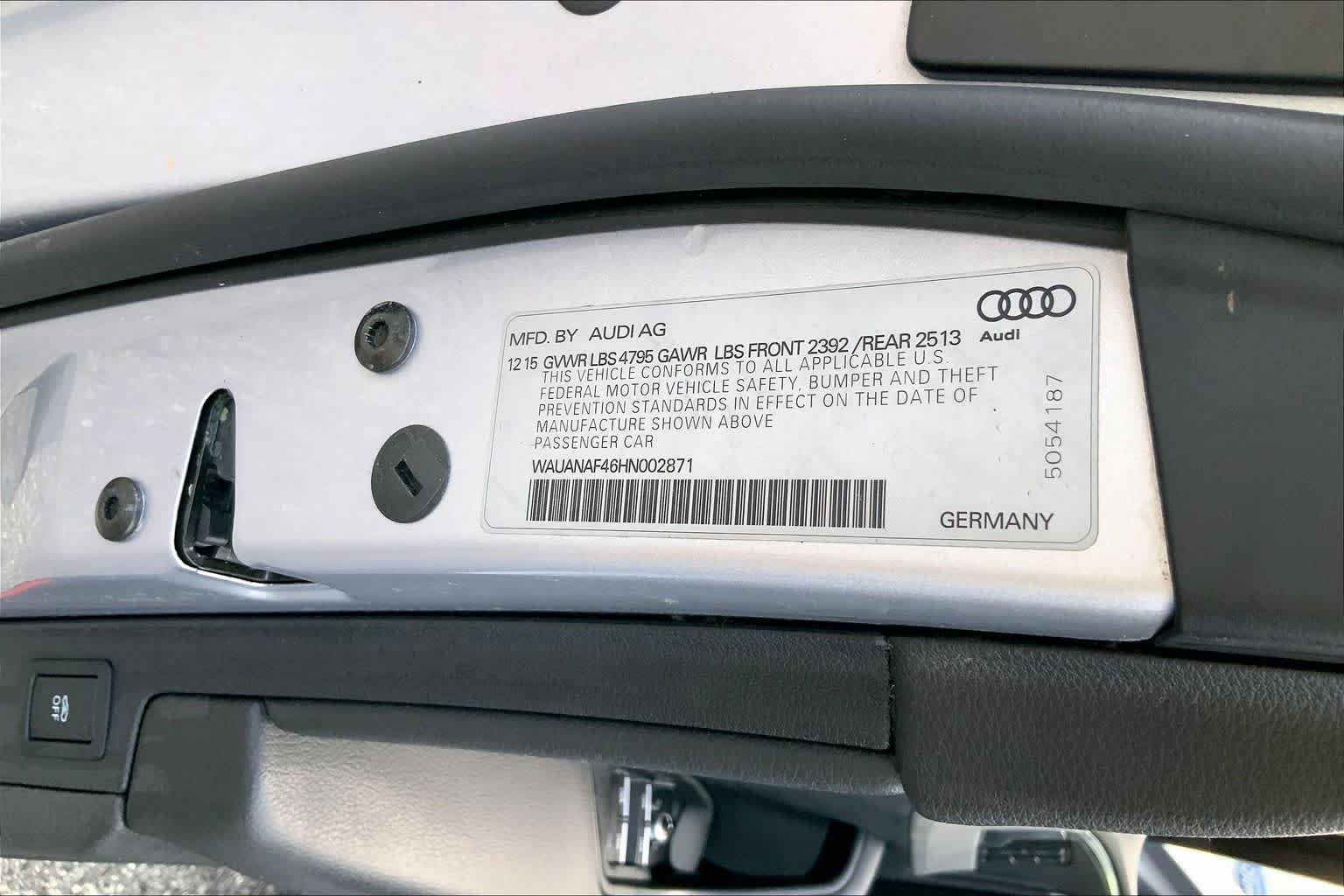 Used 2017 Cuvee Silver Metallic Audi Premium image 31