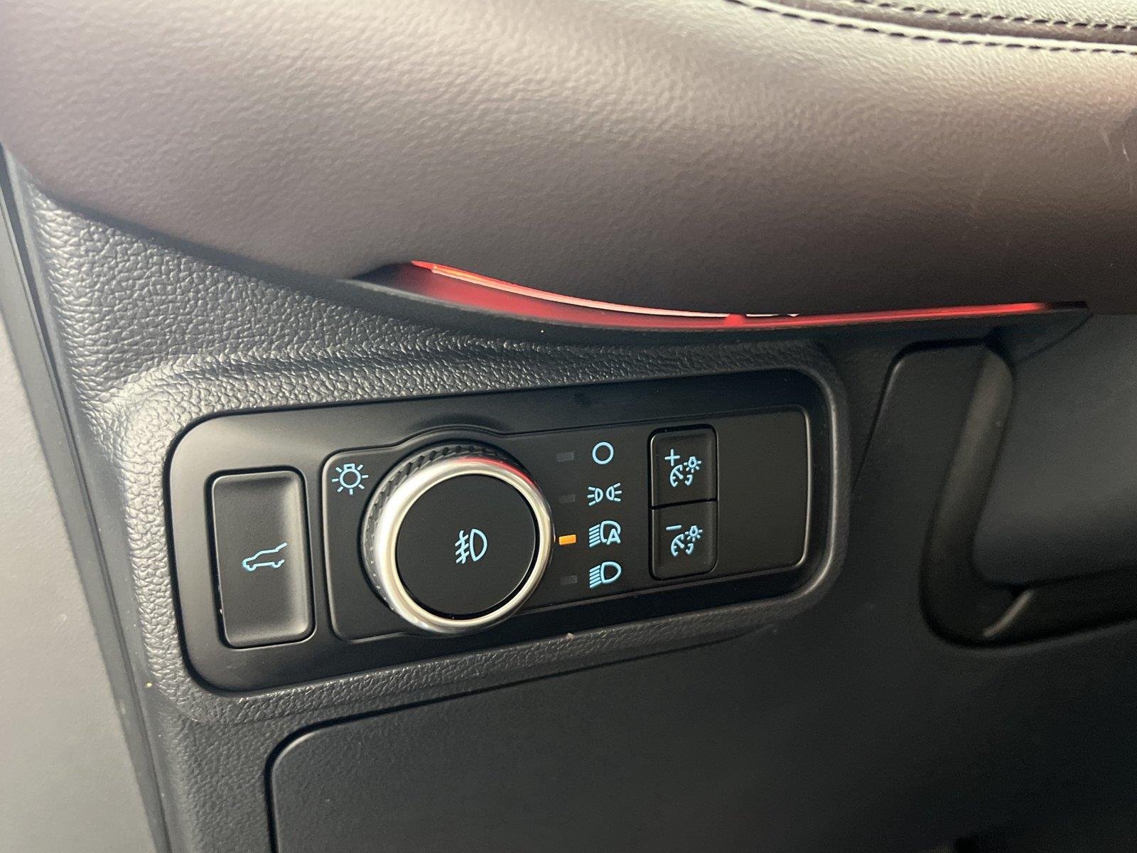 Used 2025 White Ford Platinum image 12