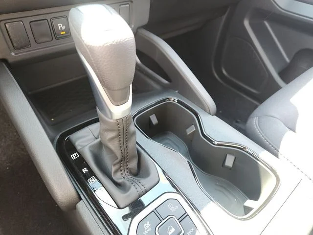 New 2026 Boulder Gray Pearl Nissan Crew Cab SV image 16