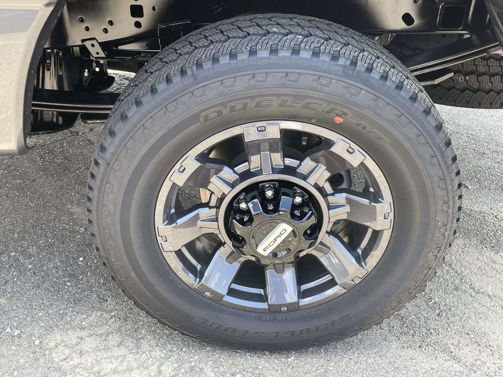 New 2026 Gray Ford XL image 9