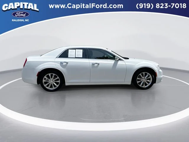 Used 2018 White Chrysler Limited image 9