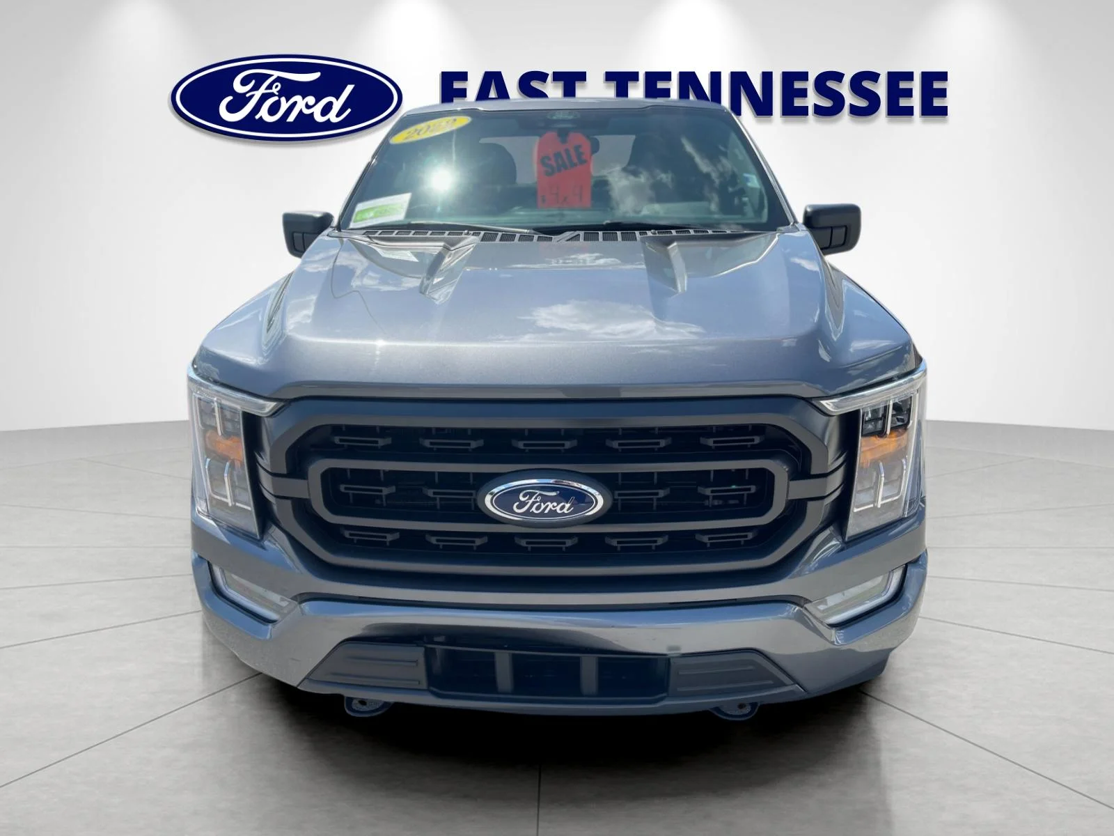 Used 2022 Gray Ford XLT image 9