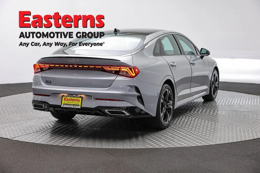 Used 2022 Gray Kia GT-Line image 5