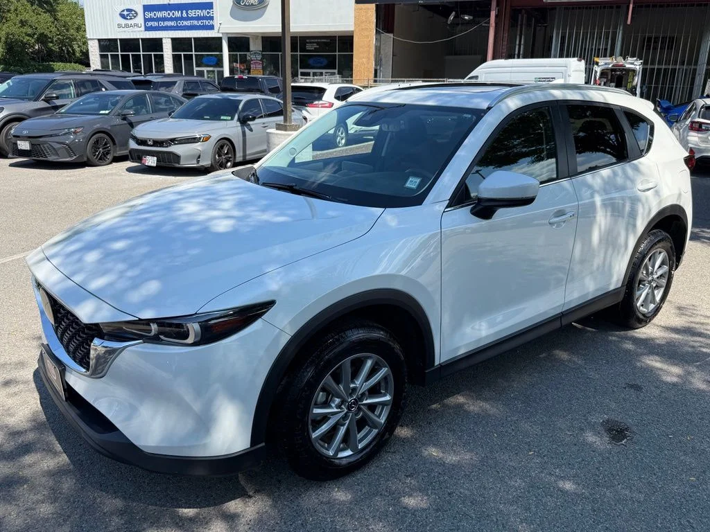 Used 2023 Rhodium White Metallic Mazda 2.5 S Preferred Package image 4