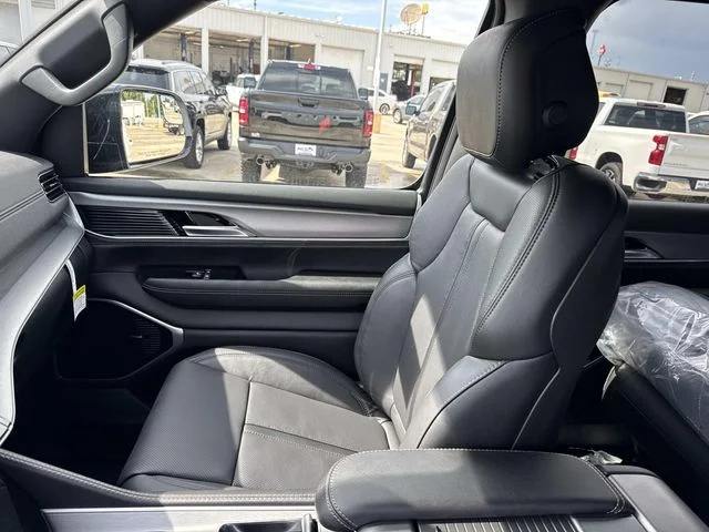 New 2026 White Jeep Limited Altitude image 17