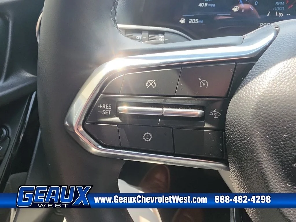 Used 2026 White Chevrolet LT image 24