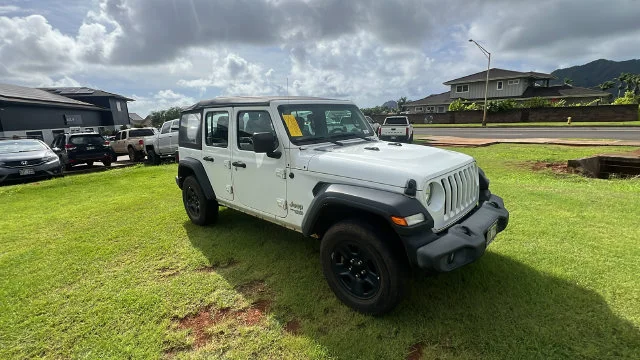 Used 2019 White Jeep Unlimited Sport image 7
