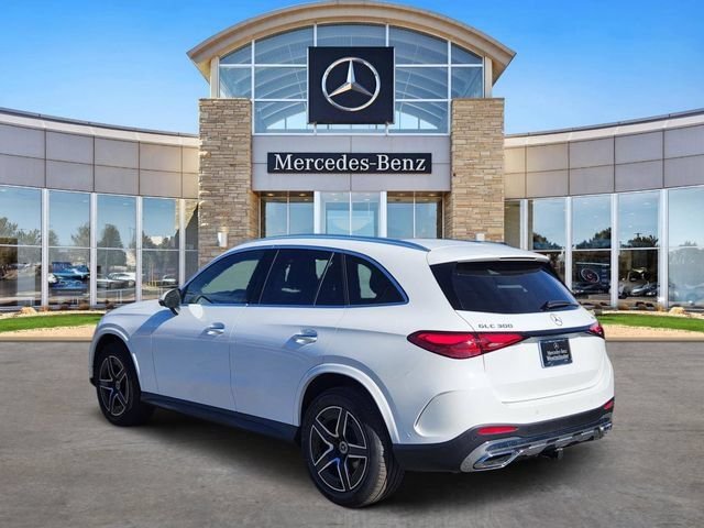 Certified Used 2026  Mercedes-Benz GLC 300 image 3