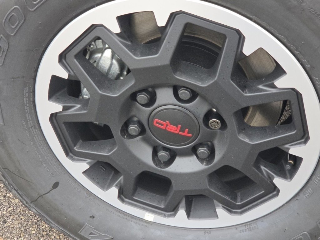 2026 Toyota Tacoma TRD Off Road - Photo 18