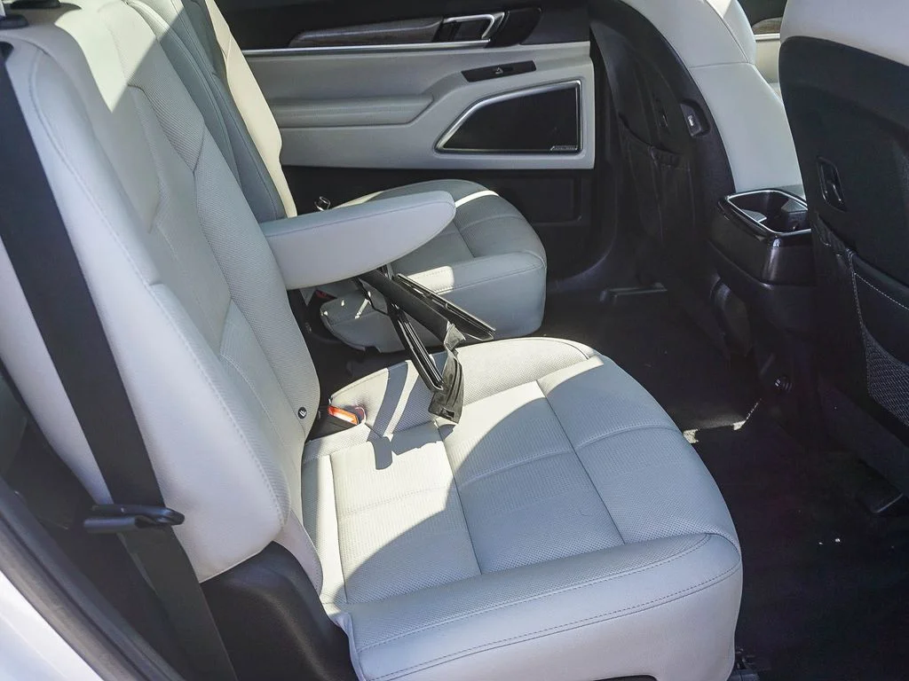 Used 2021 White Kia SX image 13