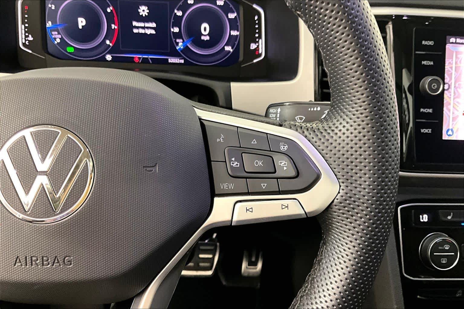 2023 Volkswagen Atlas SEL Premium R-Line - Photo 37
