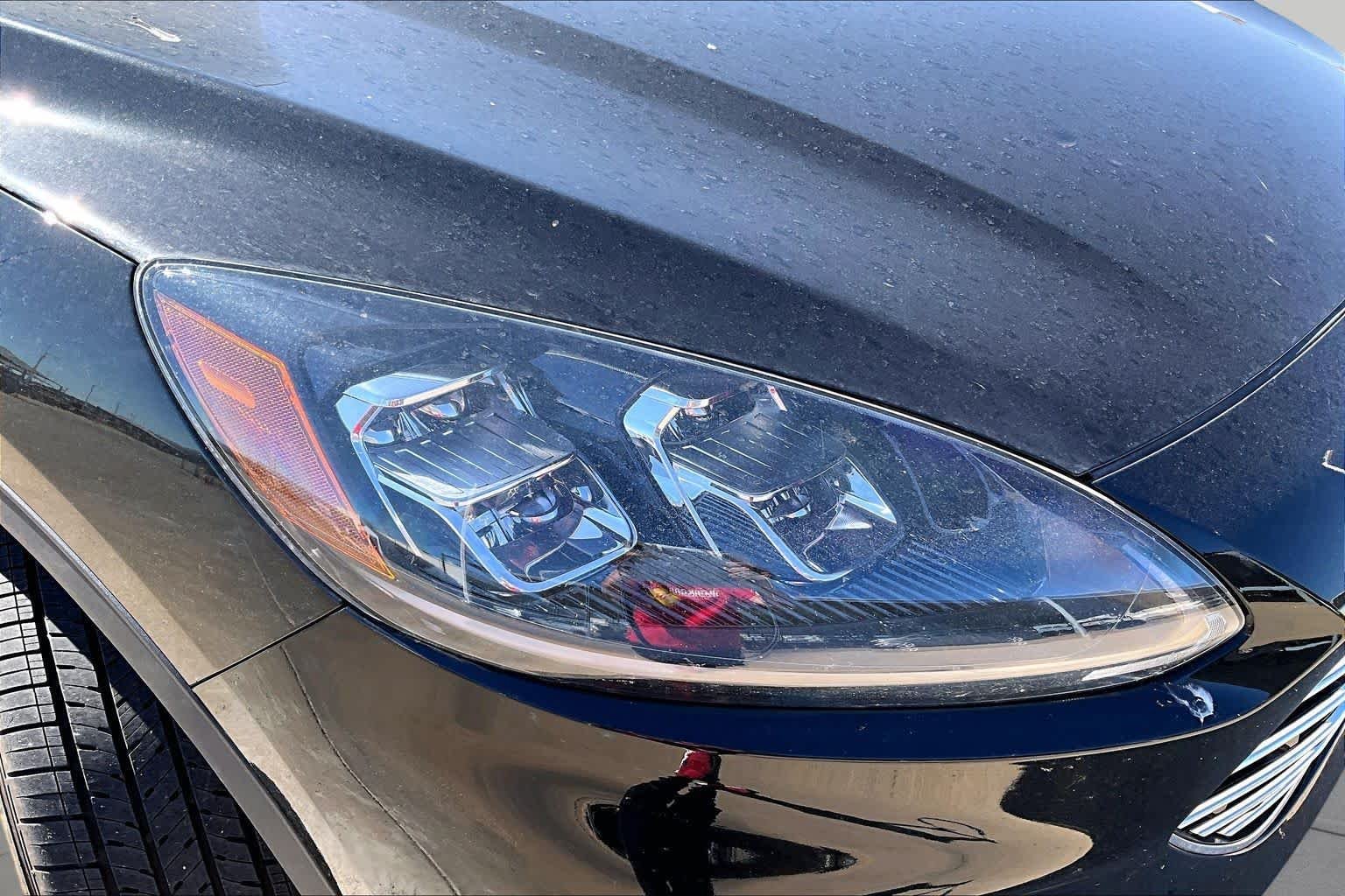 Used 2022 Agate Black Metallic Ford Titanium image 26
