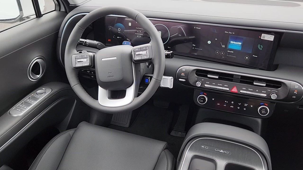 New 2027 Creamy White Pearl Hyundai SEL AWD image 5
