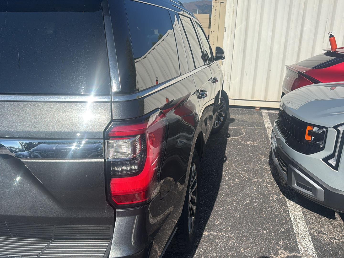 Used 2018 Magnetic Ford Limited image 7