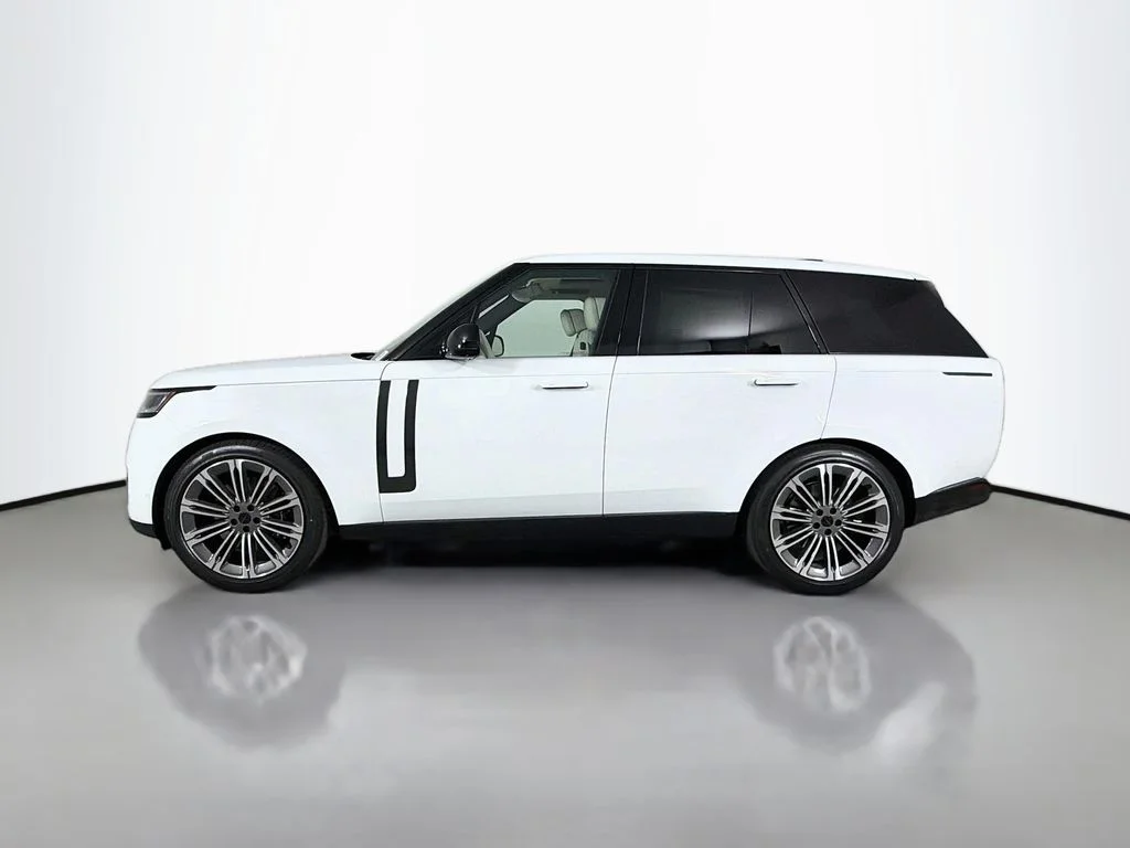 New 2026 Fuji White Land Rover SE image 8