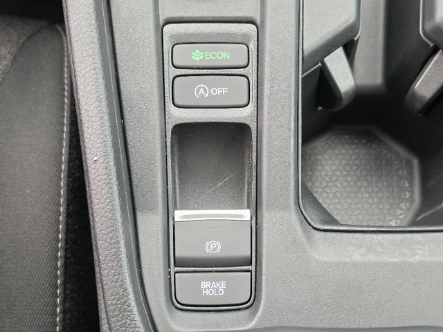 Used 2025 Crystal Black Pearl Honda SE image 27