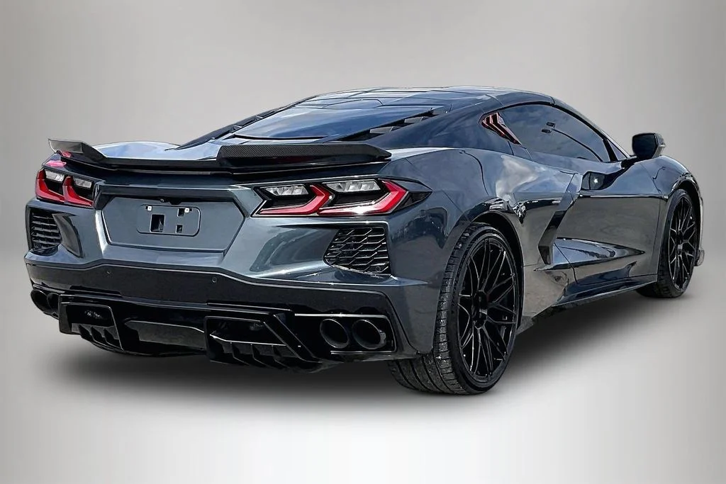 Used 2020 Gray Chevrolet Stingray image 5