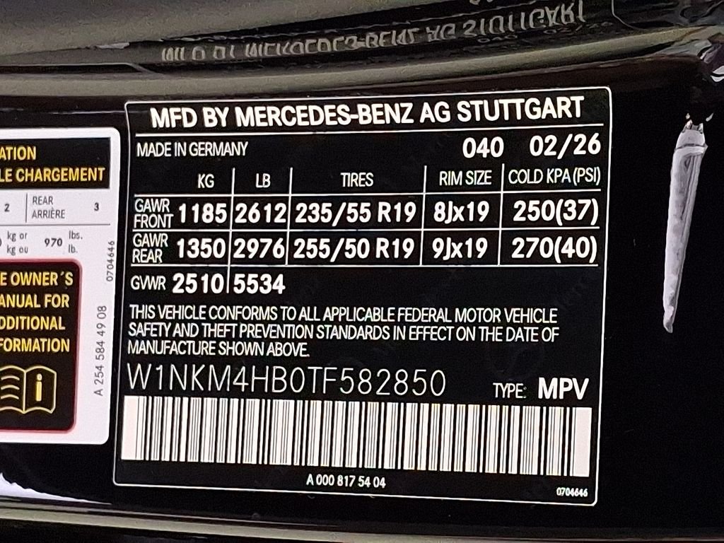 New 2026 Black Mercedes-Benz GLC 300 image 24