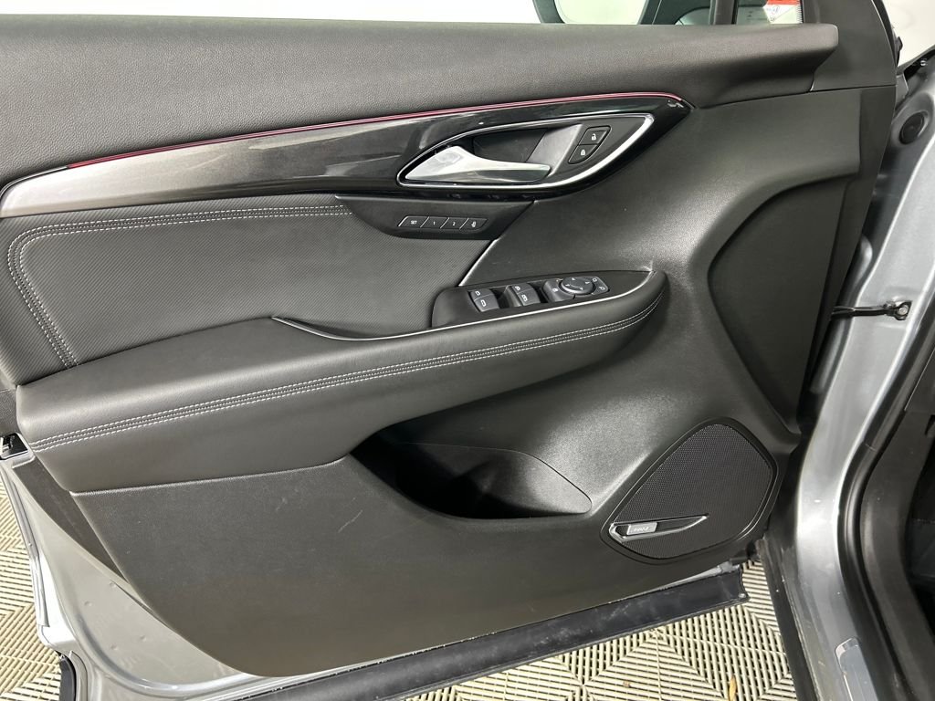 Used 2025 Gray Buick Preferred image 11