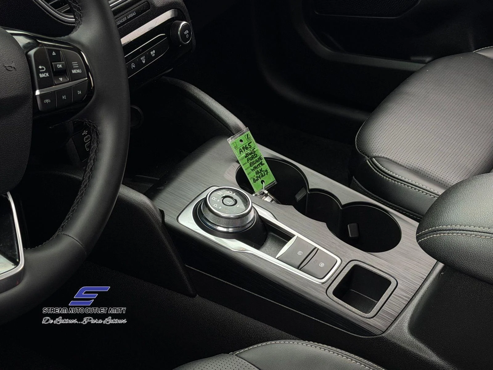 2025 Ford Escape Platinum - Photo 21