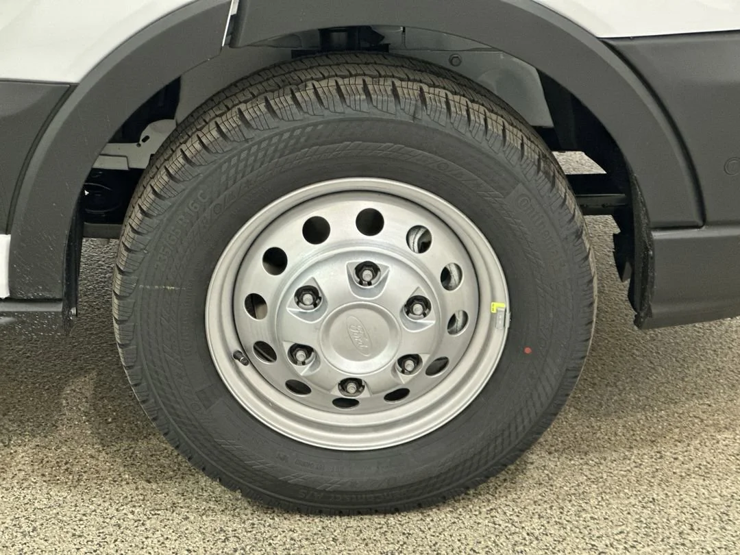 New 2026 Oxford White Ford Cargo Van image 10