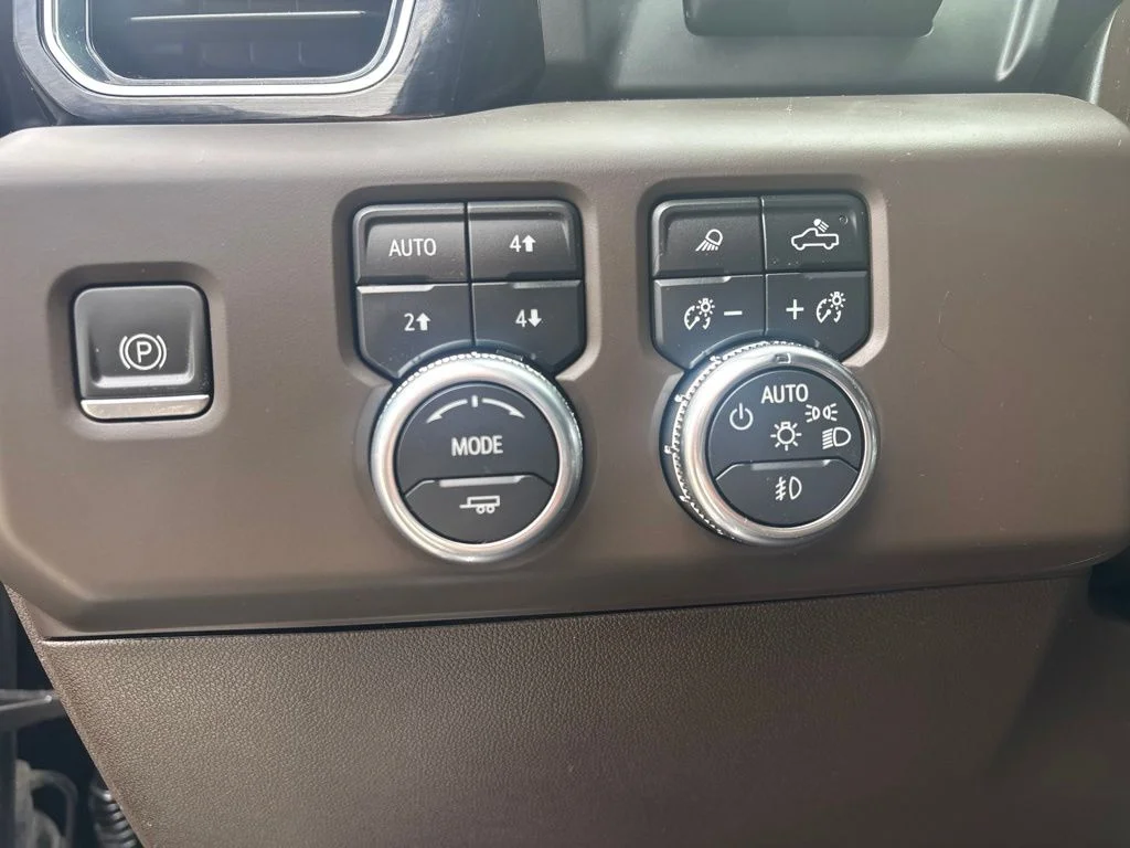 Used 2023 Black GMC Denali image 23