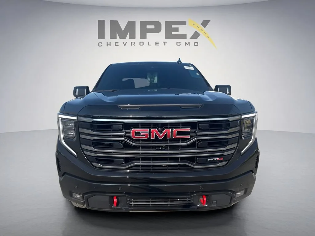 Used 2025 Onyx Black GMC AT4 image 8