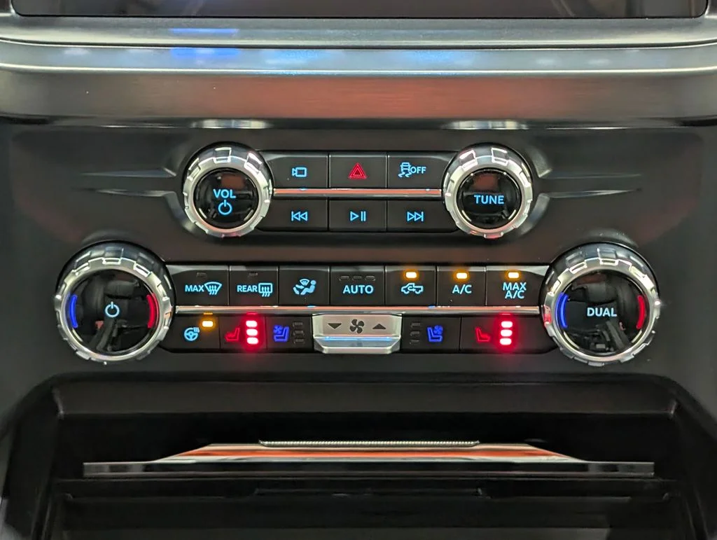New 2026 Oxford White Ford F-250® Lariat® image 6