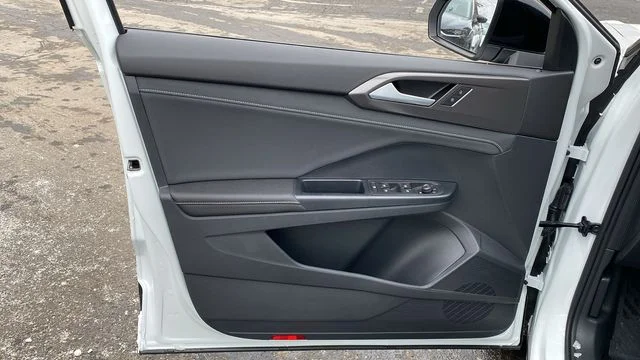 2026 Volkswagen Taos SE Black - Photo 20